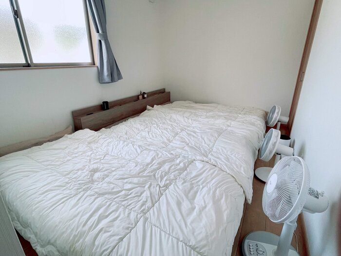 【シンプル寝室】家族で寝ても快適！シンプリストが心がけている快適ポイント3つ