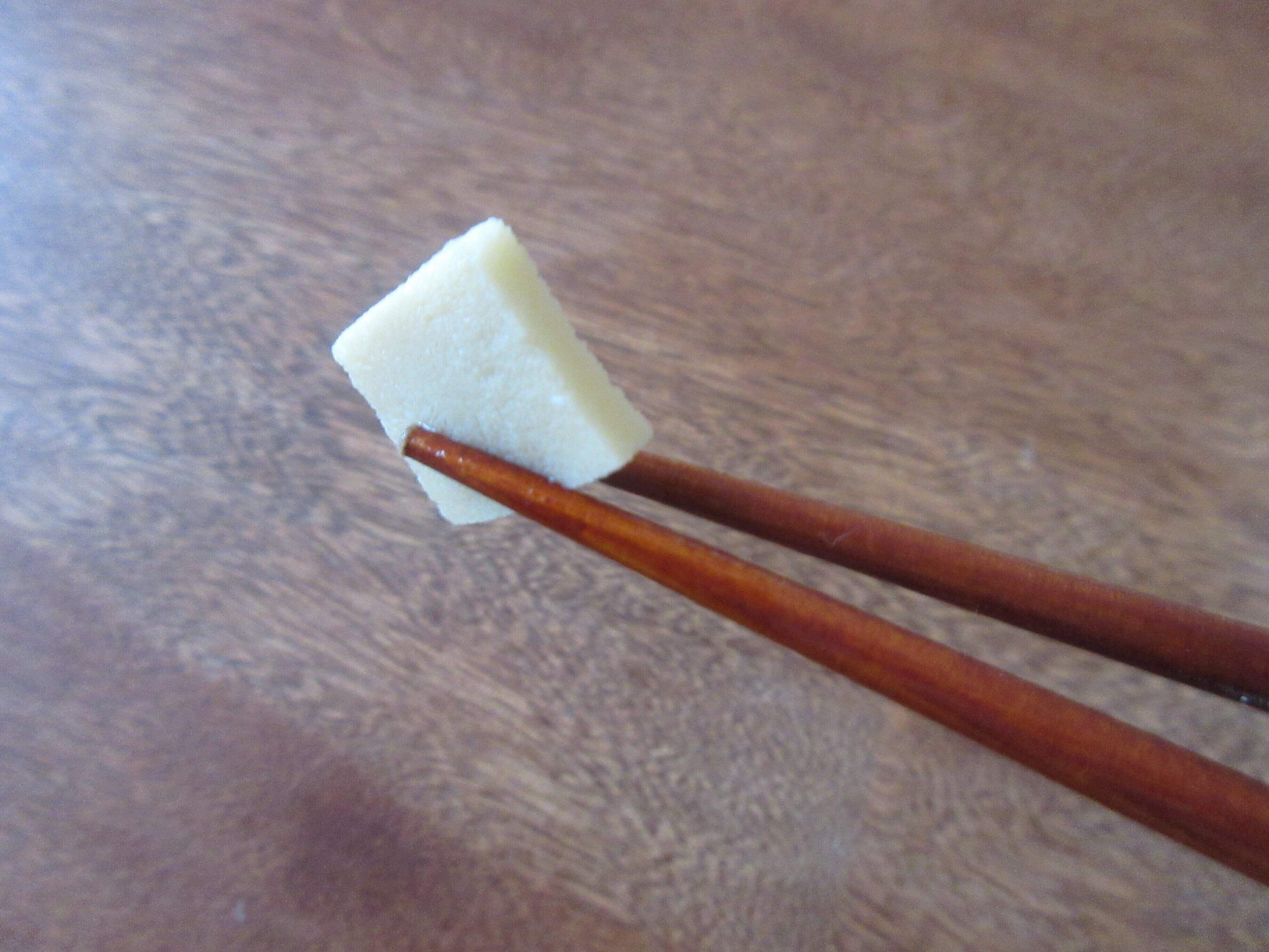 「小さな子どもも食べやすい」使い勝手のよい極小高野豆腐