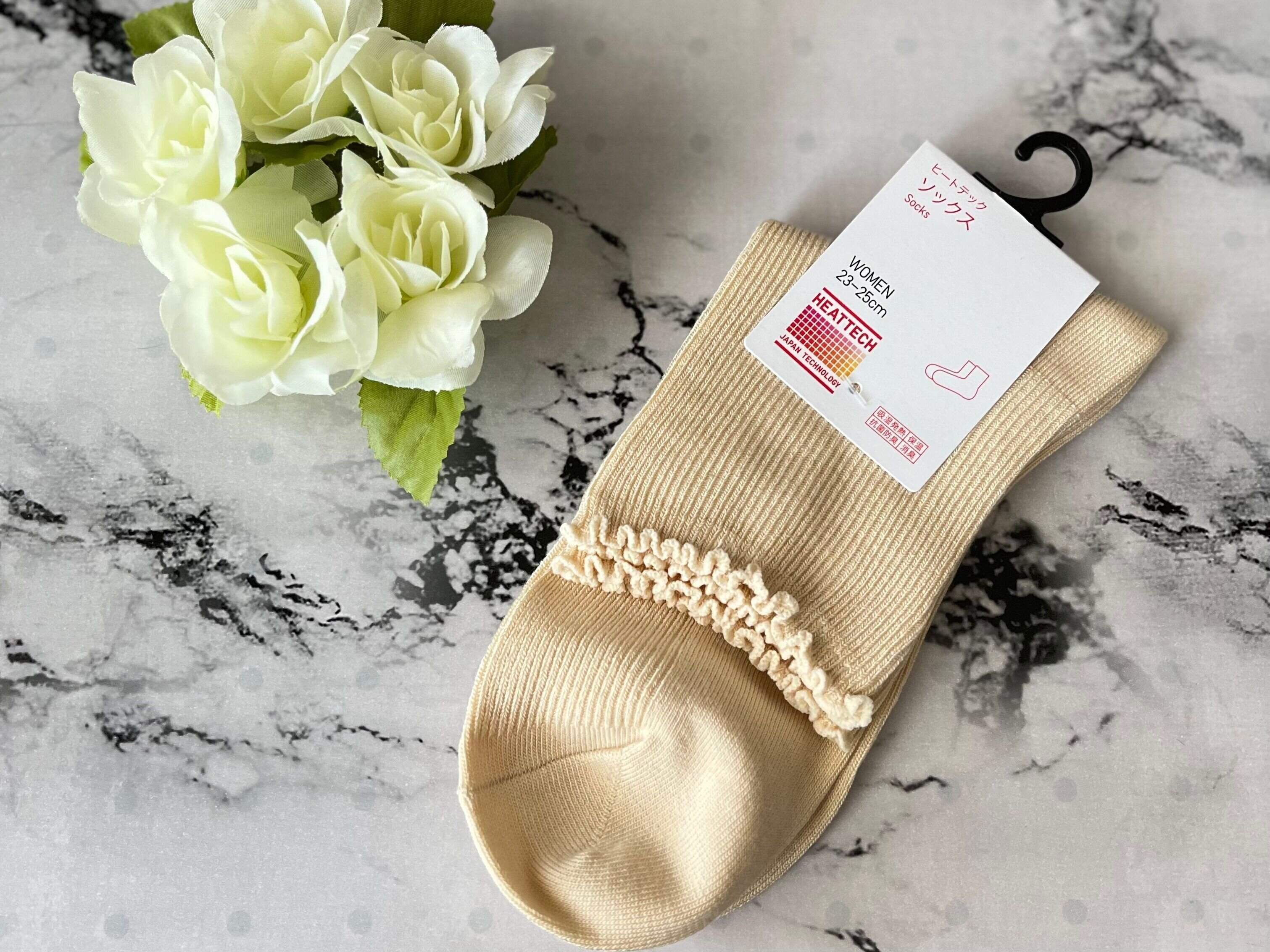 【ユニクロ】寒さ対策は足元から！話題のヒートテックソックスを正直レビュー