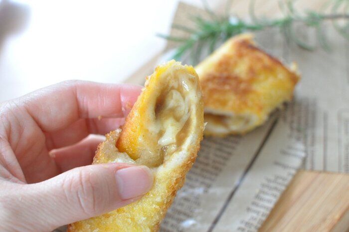 【食パンでチーズカレーパン】サクサクとろーり！出来立てカレーパンを楽しもう