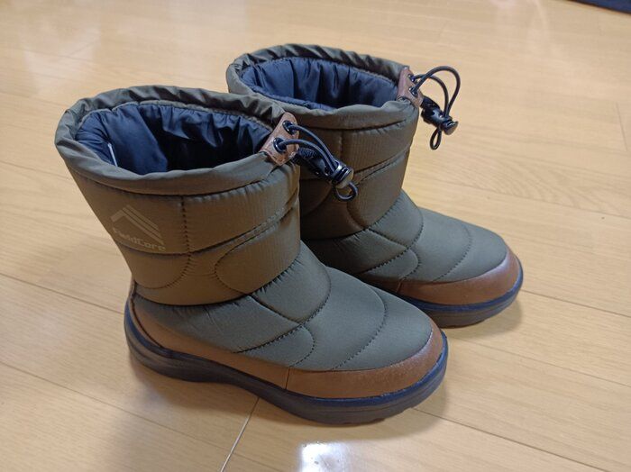 【ワークマン】もう販売開始している！子どもの温かいスノーシューズは早めにゲットしよう！