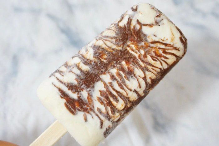 【セブン】話題の数量限定アイスをゲット。想像超えるチョコの多さにハマることまちがいなし