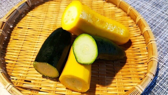 ズッキーニは「生のまま」食べてみて！おいしく食べるコツや注意点、おすすめの食べ方についてご紹介