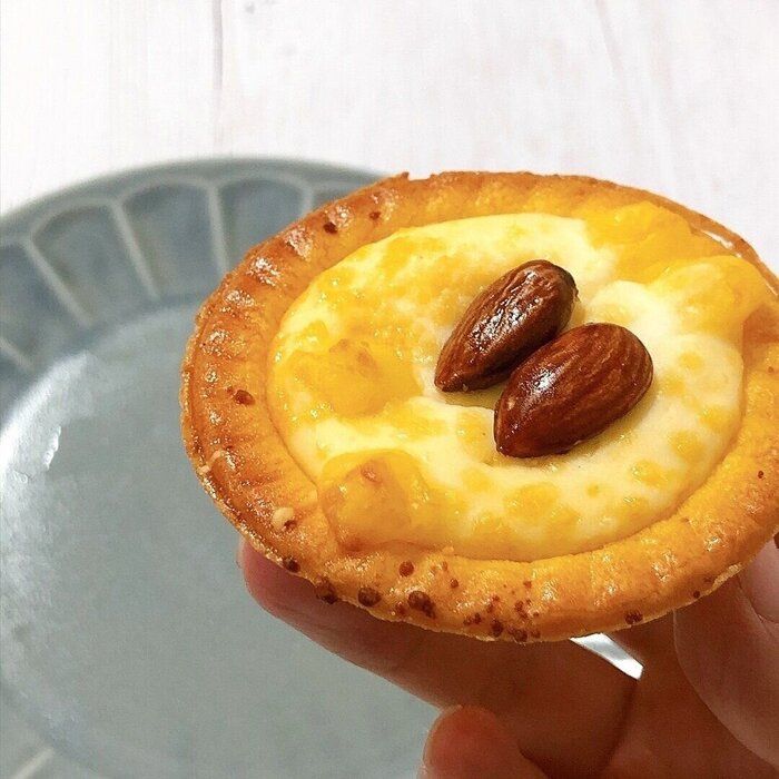 【ファミマ】４種のチーズが織りなす贅沢焼きチーズタルト