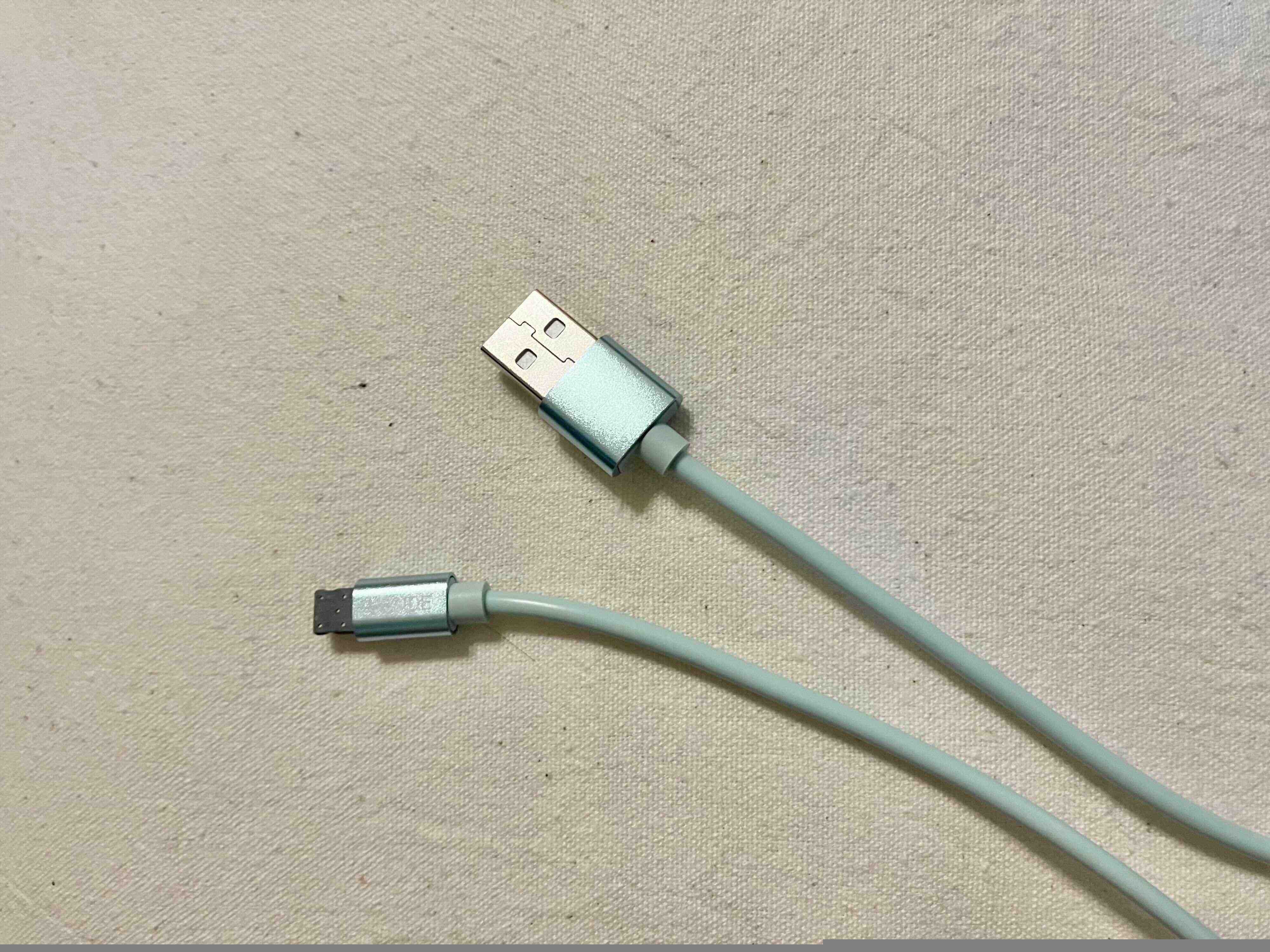 【THREEPPY】こんなに安くて大丈夫？パステルカラーの格安iphone対応充電専用ケーブル