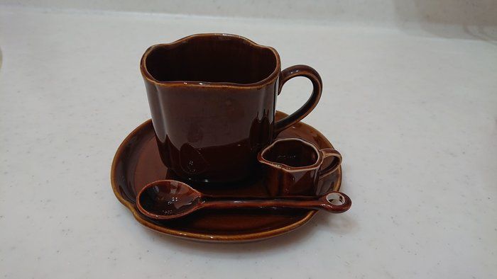 【ご長寿愛用品その③】50年物のカップ。亡き母に捧げるカフェラテ