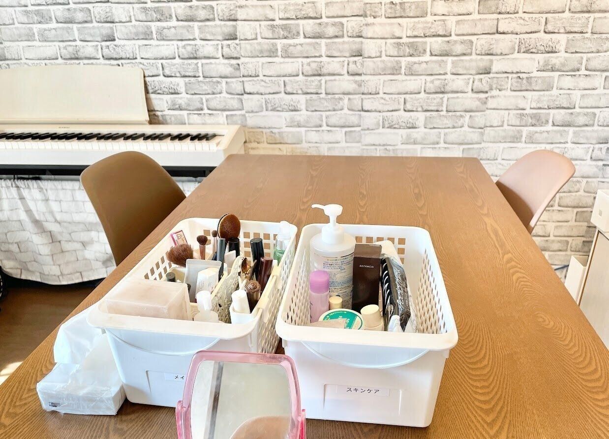 メイクとスキンケアはリビングでするのがおすすめな理由3選