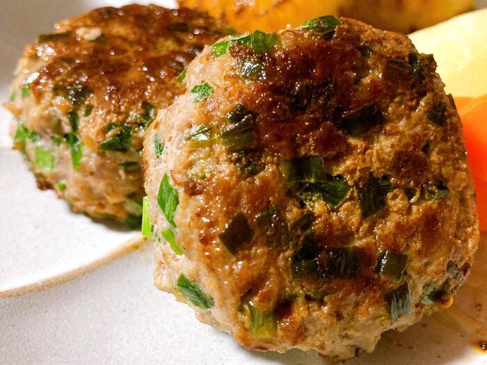 【旬野菜】子どもの大好物！旬のニラを使ったボリュームおかず『にらバーグ』