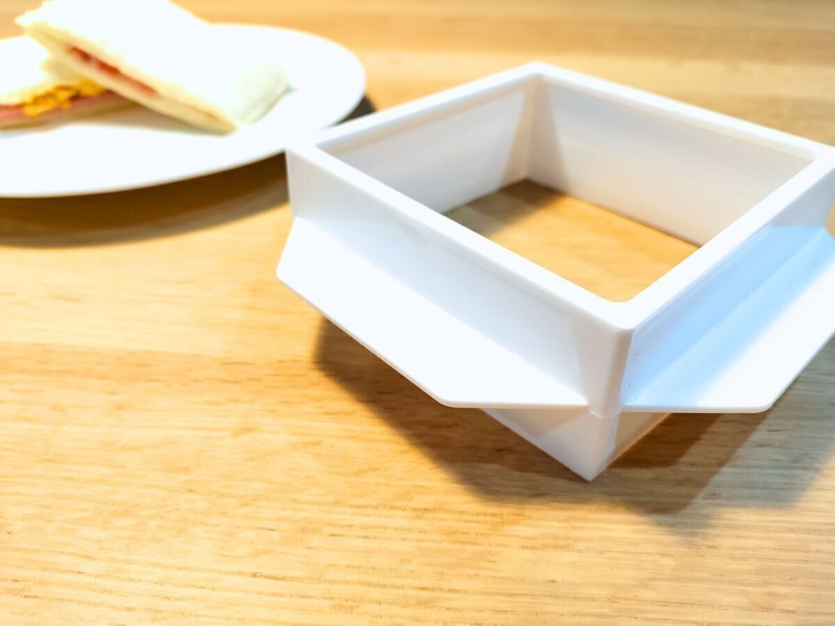 【ダイソー】まるで市販の有名パン！サンドイッチが手軽に！きれいに！作れるとっておきアイテム