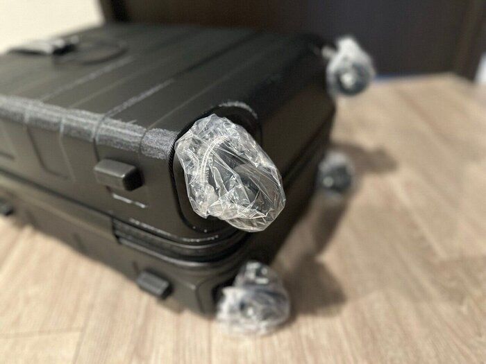 【セリア】洗う手間がなくなった！使い捨てキャスターカバーが便利すぎる