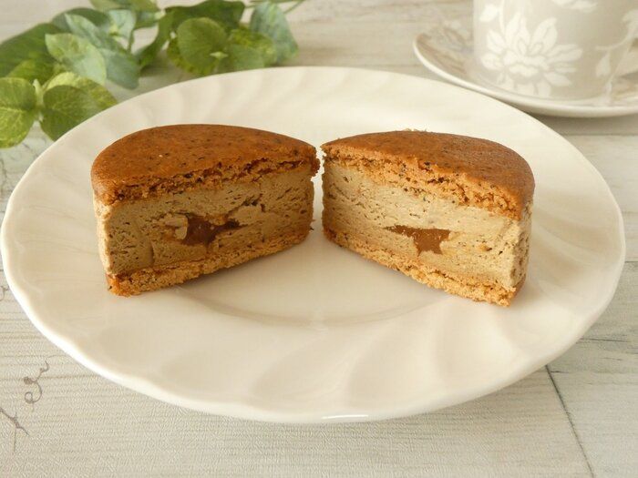 【ファミマ】大人気スイーツの新作「バタービスケットサンド紅茶」は香り広がる本格デザート