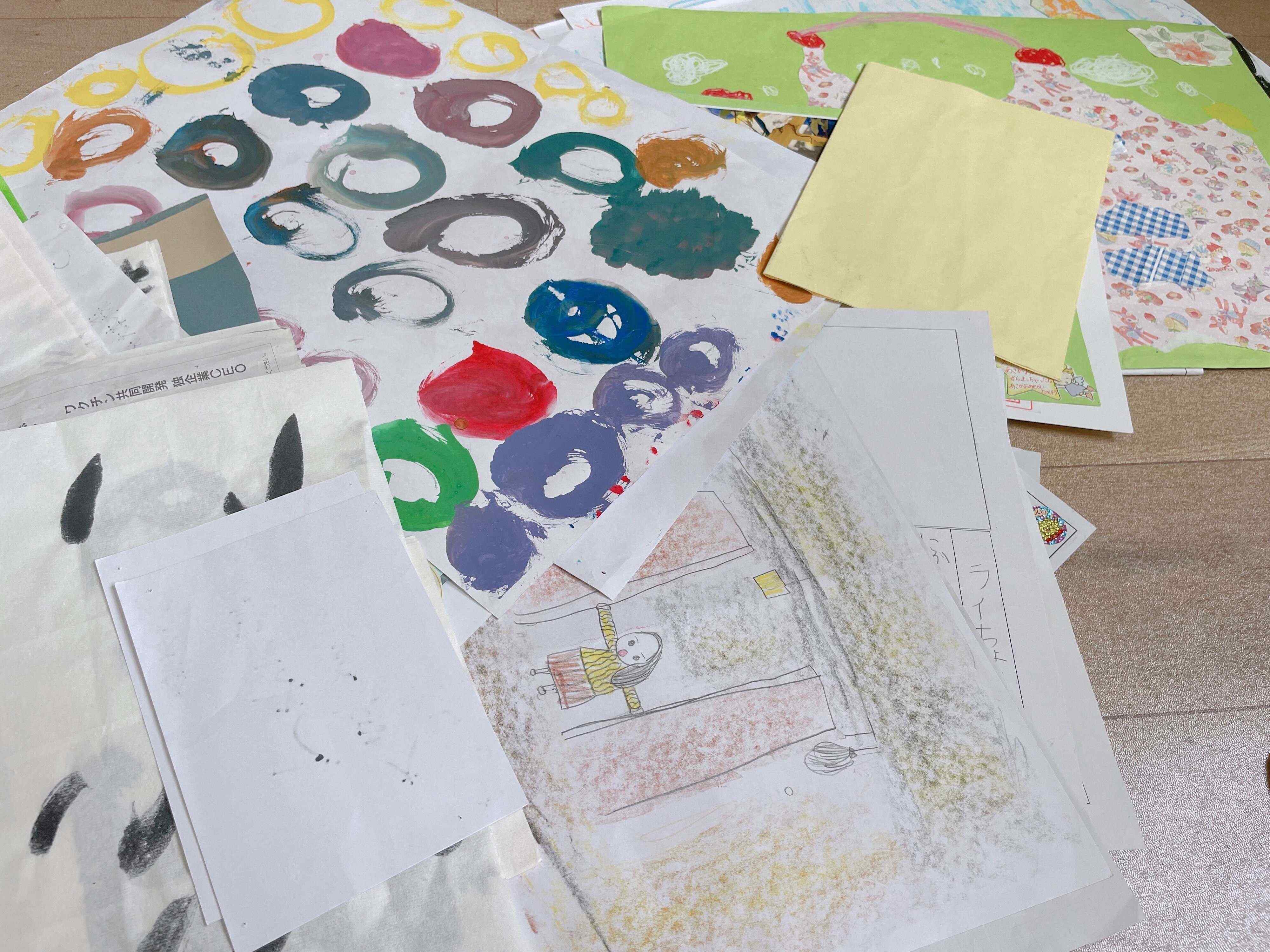 【子どもの作品整理】選ぶ！飾る！保管！シンプリスト流「作品整理のコツ」3つ