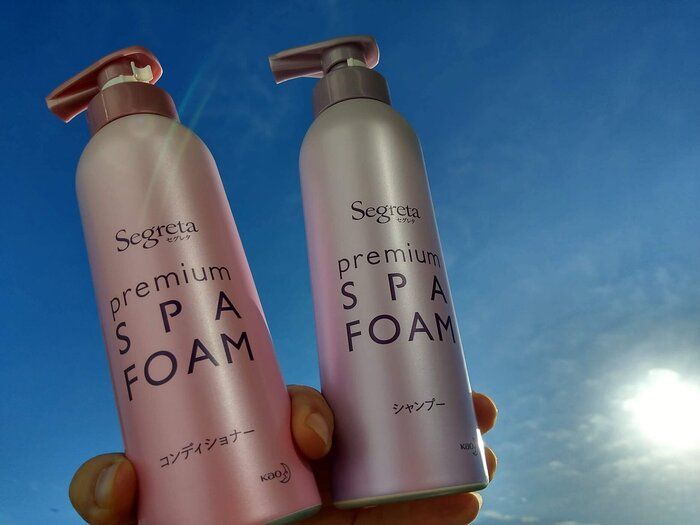 炭酸泡でツヤツヤ髪を手に入れるヘアケア