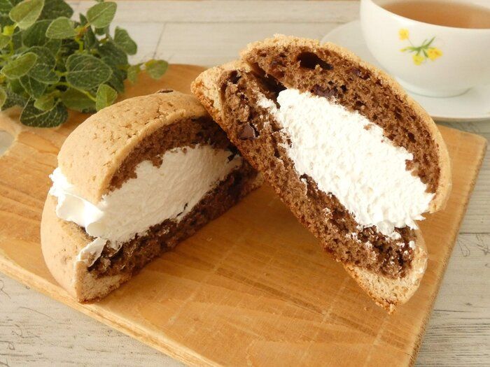 【ファミマ】この組み合わせはたまらない！「カントリーマアムにミルキーサンドしちゃいました。」は大満足のスイーツパン