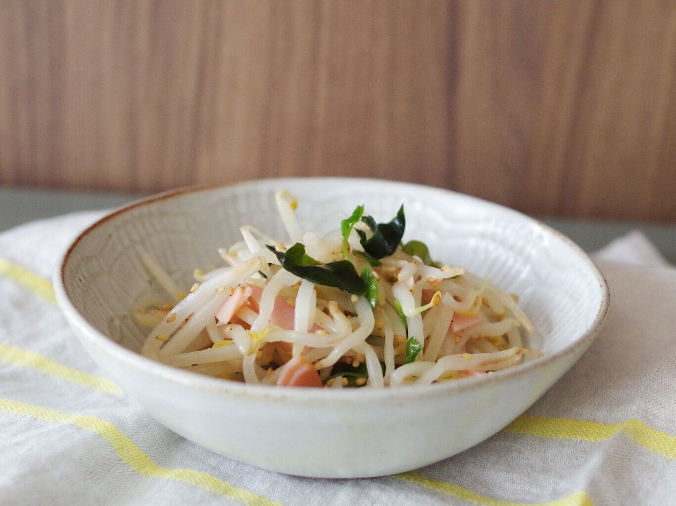 まるで食べるスポンジ？！ぐんぐん水分を吸ってくれる“乾燥わかめ”の活用方法