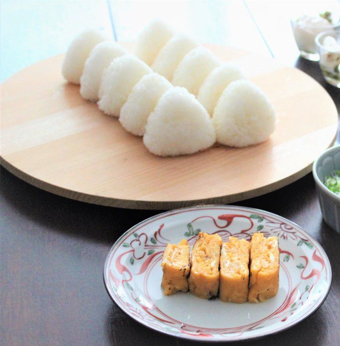 おむすびさえあればいい！私の気持ちを楽にしてくれた、おいしいおむすびの結び方。