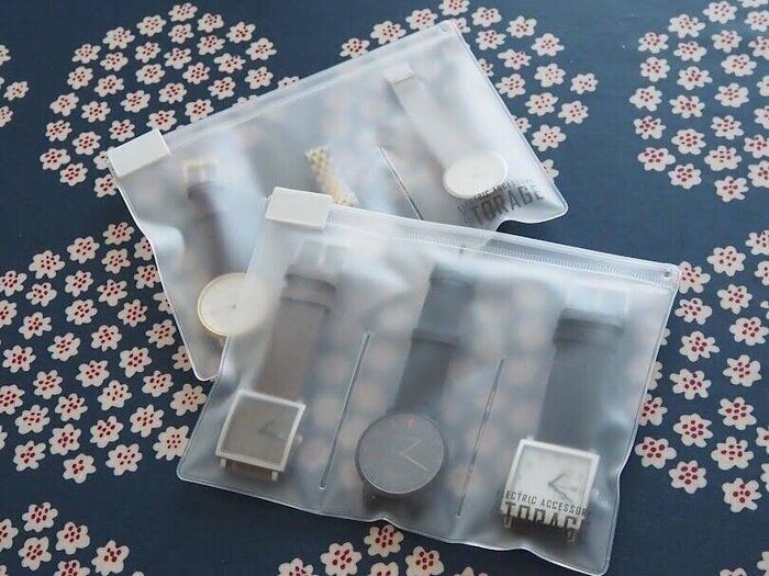 【セリア】無印のEVAケースよりも優秀!?しわけられるEVAスライダーポーチ