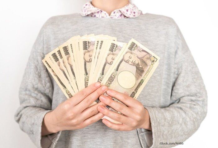 貯蓄の仕組みもシンプルに！年間100万貯めるためにやることはたった2つだけ