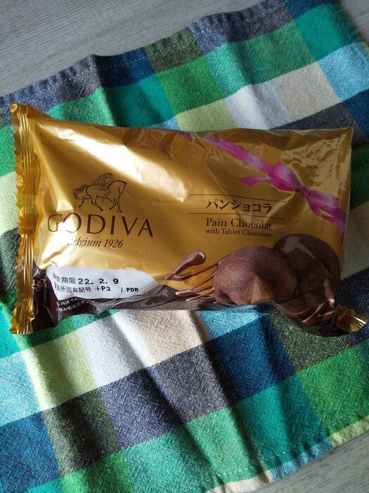 【GODIVA】ドラッグストアでも買えるあのパンとコラボした！？②