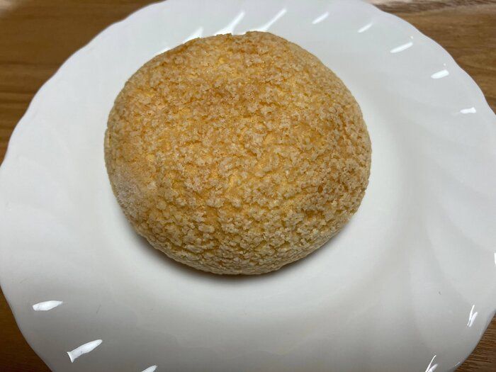 【ファミマ数量限定】本物のメロンパンみたい！香ばしいバターのクッキーシューが美味しいメロンパンアイス