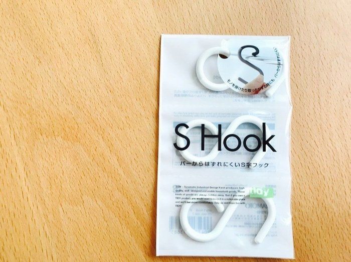これは100均じゃなくて正解！落ちないtidyのS字フックが優秀なわけ