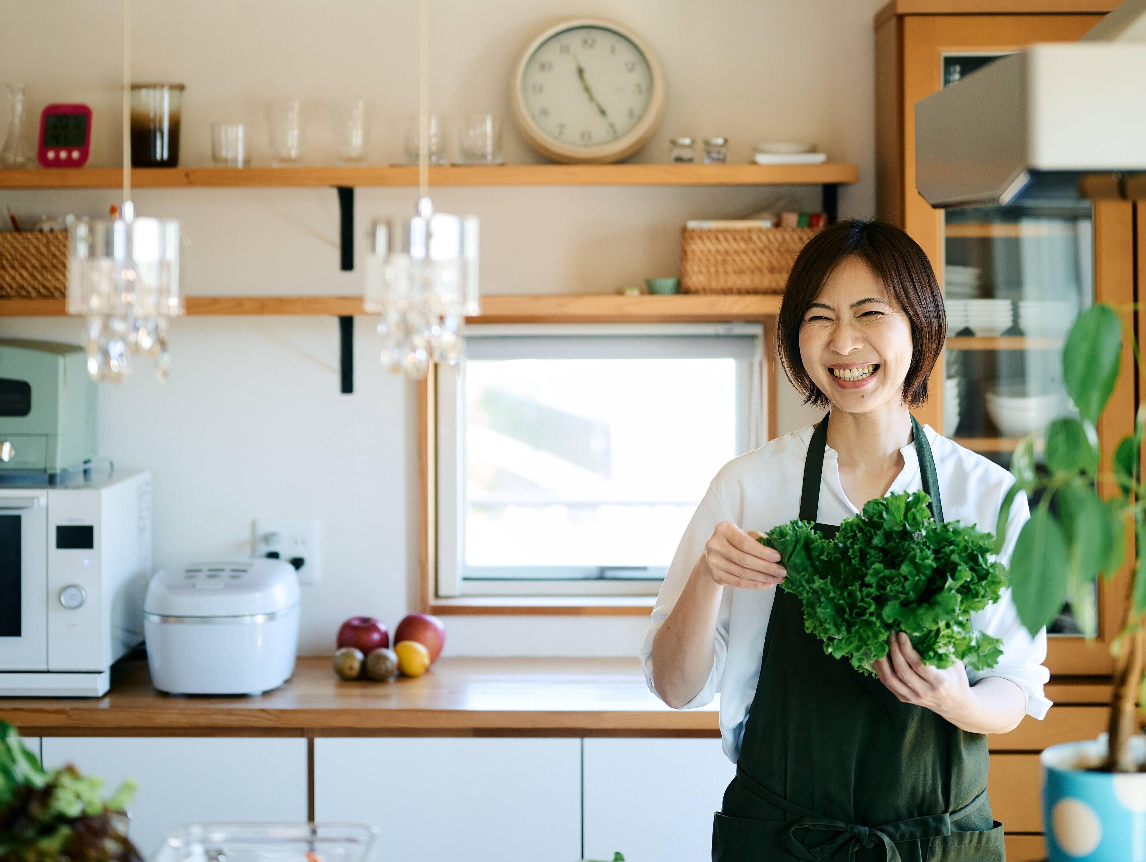 【自己紹介】節約料理研究家・時短家事コーディネーターの中島愛です。