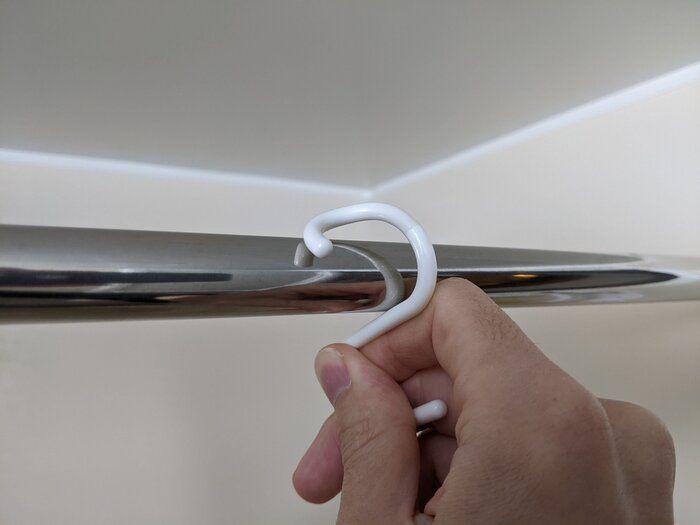 もうＳ字フックを落とさない！ダイソーの外れにくいフックは暮らしのプチストレスを解決してくれます