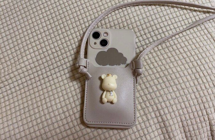 【DAISO】携帯に貼れるミラー