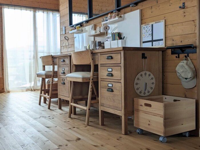 【子育て】“当時2歳に学習机を与えてみた“早めに準備してわかったメリット3選