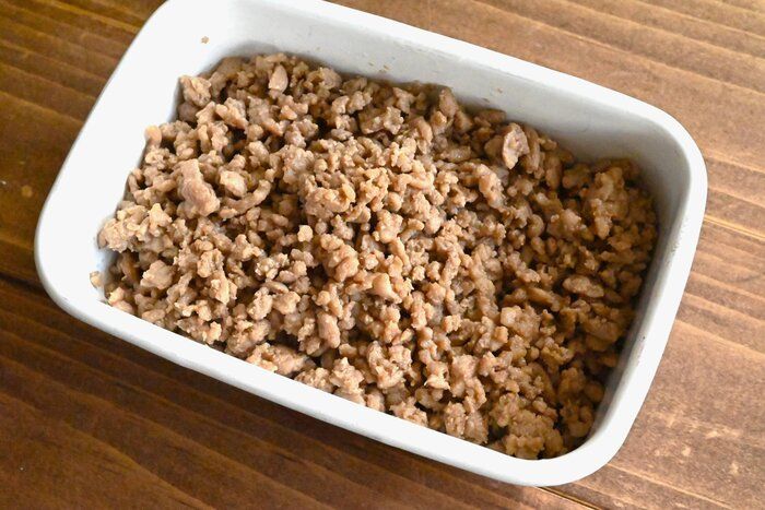 アレンジ自在♪メイン食材「豚ひき肉」だけ！日持ちするシンプル「豚そぼろ」レシピ＆簡単オムレツレシピ