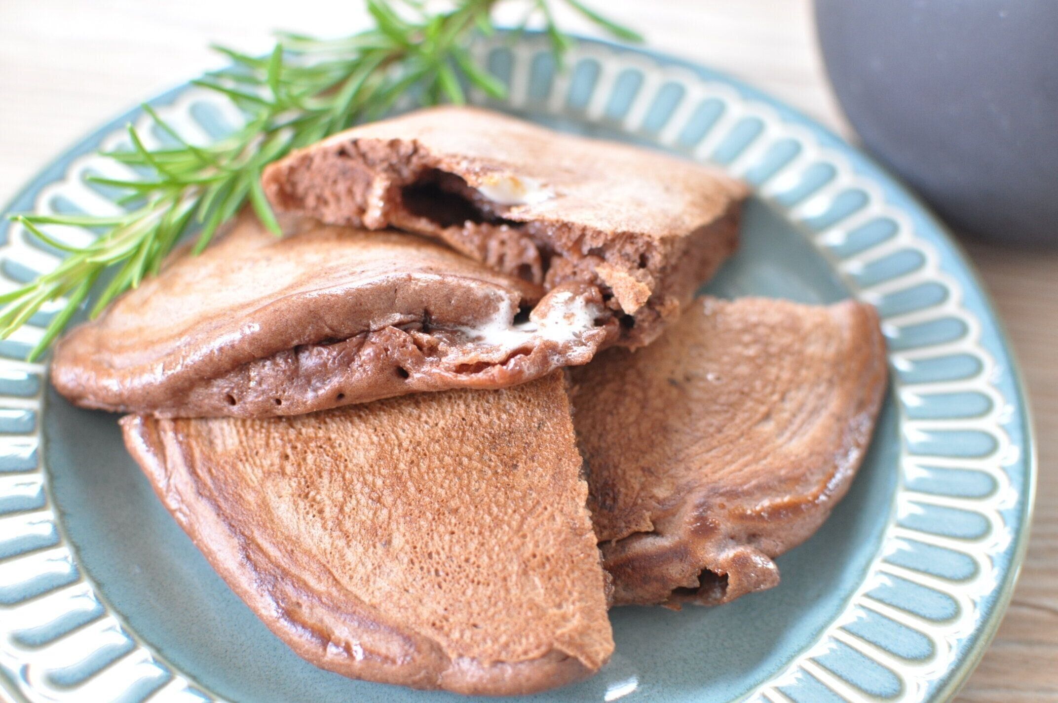 フライパンで作る【スモア風マシュマロパンケーキ】とろ旨マシュマロが美味しい簡単おやつレシピ