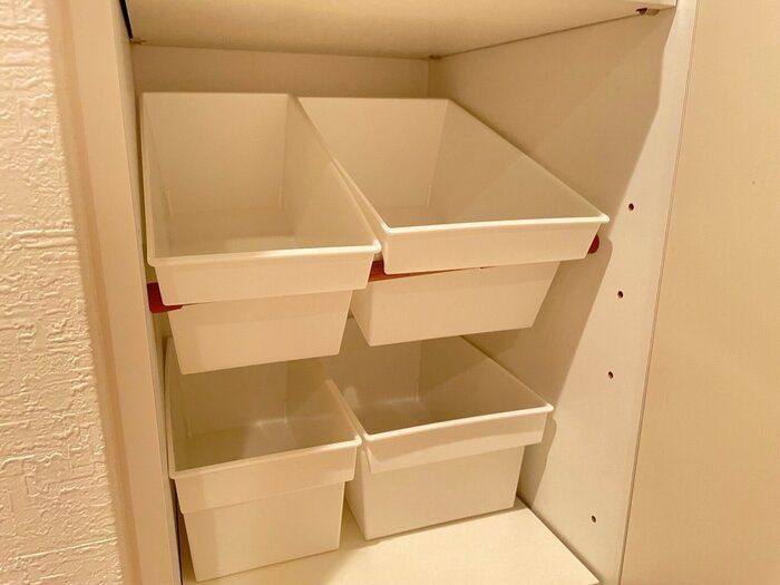 突っ張り棒が大活躍！100均グッズで収納スペースDIY！