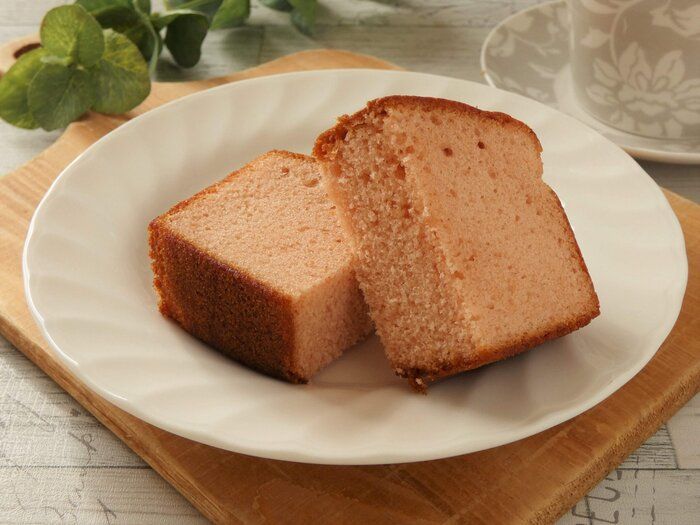 【ファミマ】しっとりふわっと「桜のパウンドケーキ」は春にピッタリの満開スイーツ