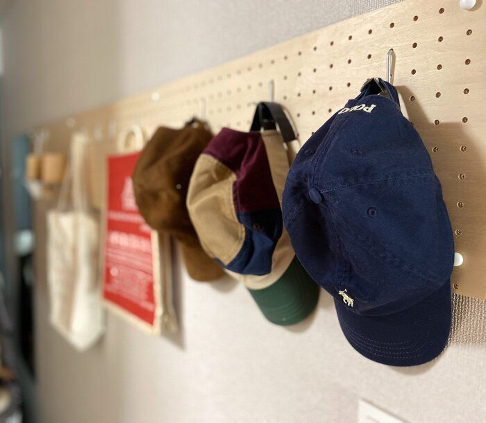 出しっぱなしでもおしゃれ！意外と簡単な見せる収納「3つのコツ」