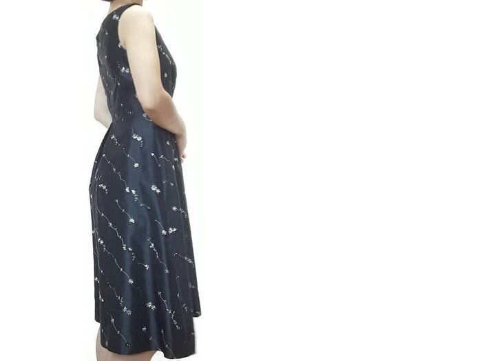 体型維持は節約に通ず！20年物のワンピースを着続けるための太らないコツとは。