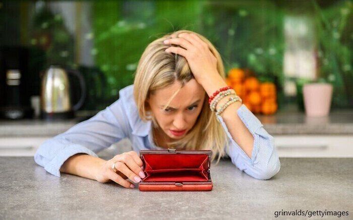 人に教えたくない！年間100万円貯金する私が後悔している「お金」の使い道