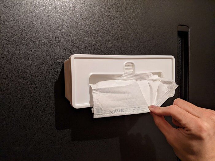 【セリア】「プルアウトボックス」で消耗品の取り出しが劇的にラクになる！マグネット追加でさらにラクに！