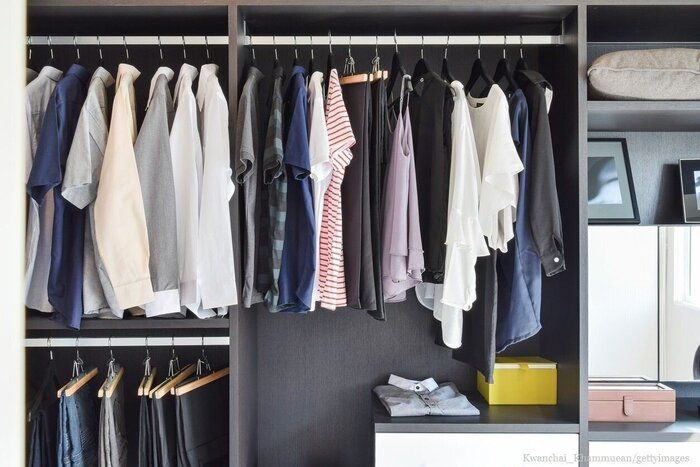 【クローゼット収納】たちまち片付く！とにかく服を減らしたい時にやるべき３つのこと