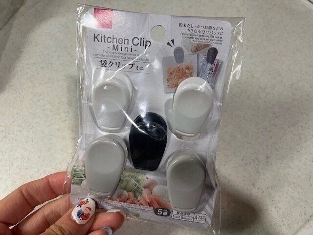 【セリア】小さい物も簡単に！袋クリップミニがあると意外と便利！