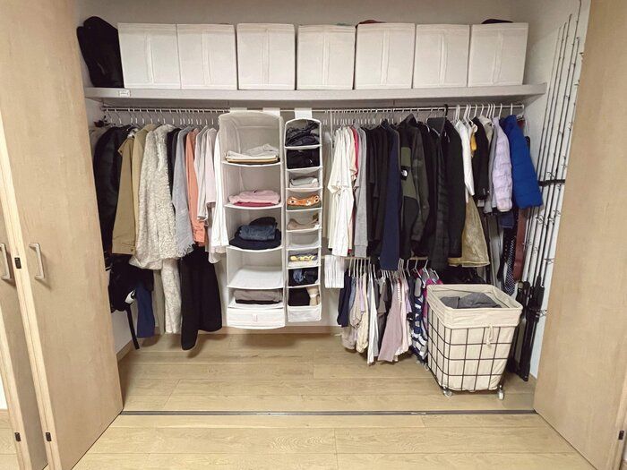 【衣装ケースを持たないシンプリスト】IKEAの「SKUBB」でつくるファミリークローゼット