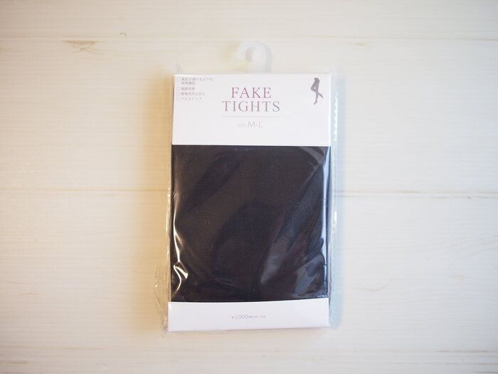 【3COINS】分厚いタイツから卒業！？SNSで話題沸騰中の「フェイクタイツ」をアラサーママがガチレビュー