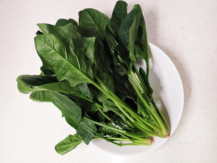 【旬のほうれん草は甘い！！】栄養豊富な旬野菜をたっぷり食べられる『ほうれん草のツナサラダ』の作り方