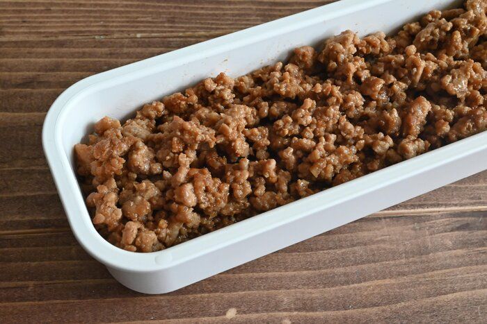 副菜からメインまで！アレンジ自在♪3ステップで作れる「味噌豚そぼろ炒め」レシピ