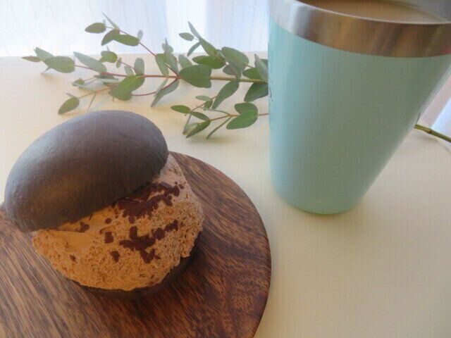 背徳感が半端ない！デブ活にもぴったりのチョコクリームたっぷりマリトッツォ