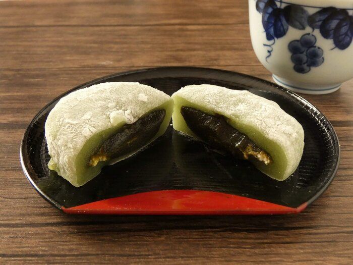 【ファミマ】もっちりうま～い「宇治抹茶のクリーム大福」はほっぺたが落ちるおいしさ