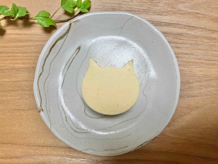【ファミマ】猫好きさんは食べて！！可愛いだけじゃない！とろける美味しさ「にゃんともおいしいチーズケーキ」