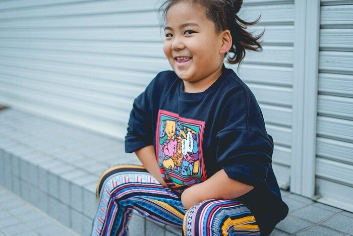 "目が潰れるくらいカラフル"なイラストにキュン！大注目なMARKEY’Sのコラボ服