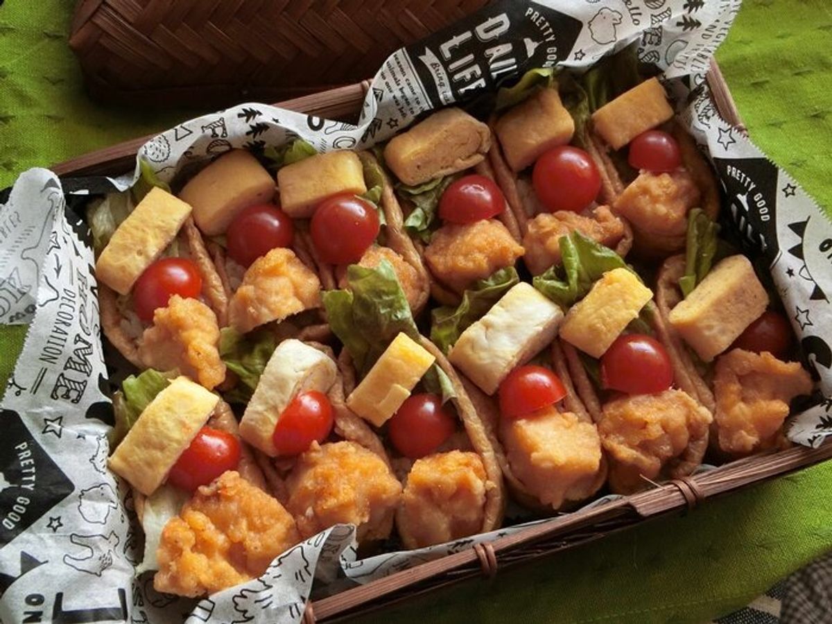 定番お弁当おかずを乗せちゃう!?簡単につくれて行楽弁当にぴったり「のっけ稲荷」 | サンキュ!STYLE