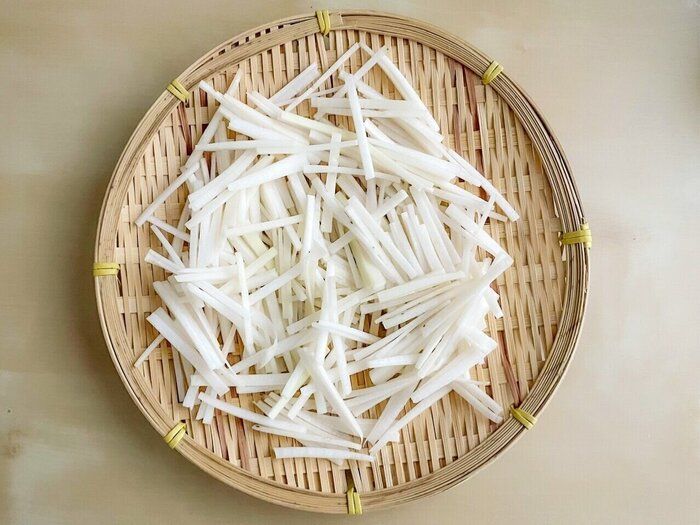 大根の皮は使わなきゃソン！皮だけで作れるおすすめレシピ３選