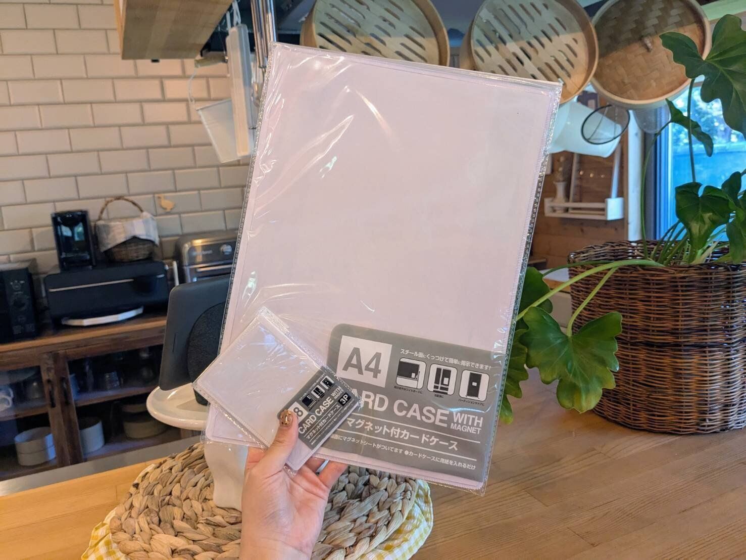 【セリア】マグネット付きでお得！整理＆コレクションに便利な「カードケース」